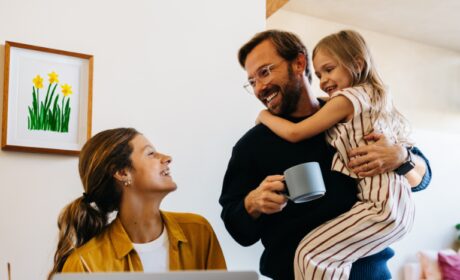 A family enjoying fast Xplore Internet