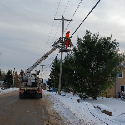 Papineau, QC gets Fibre Internet installed from Xplore